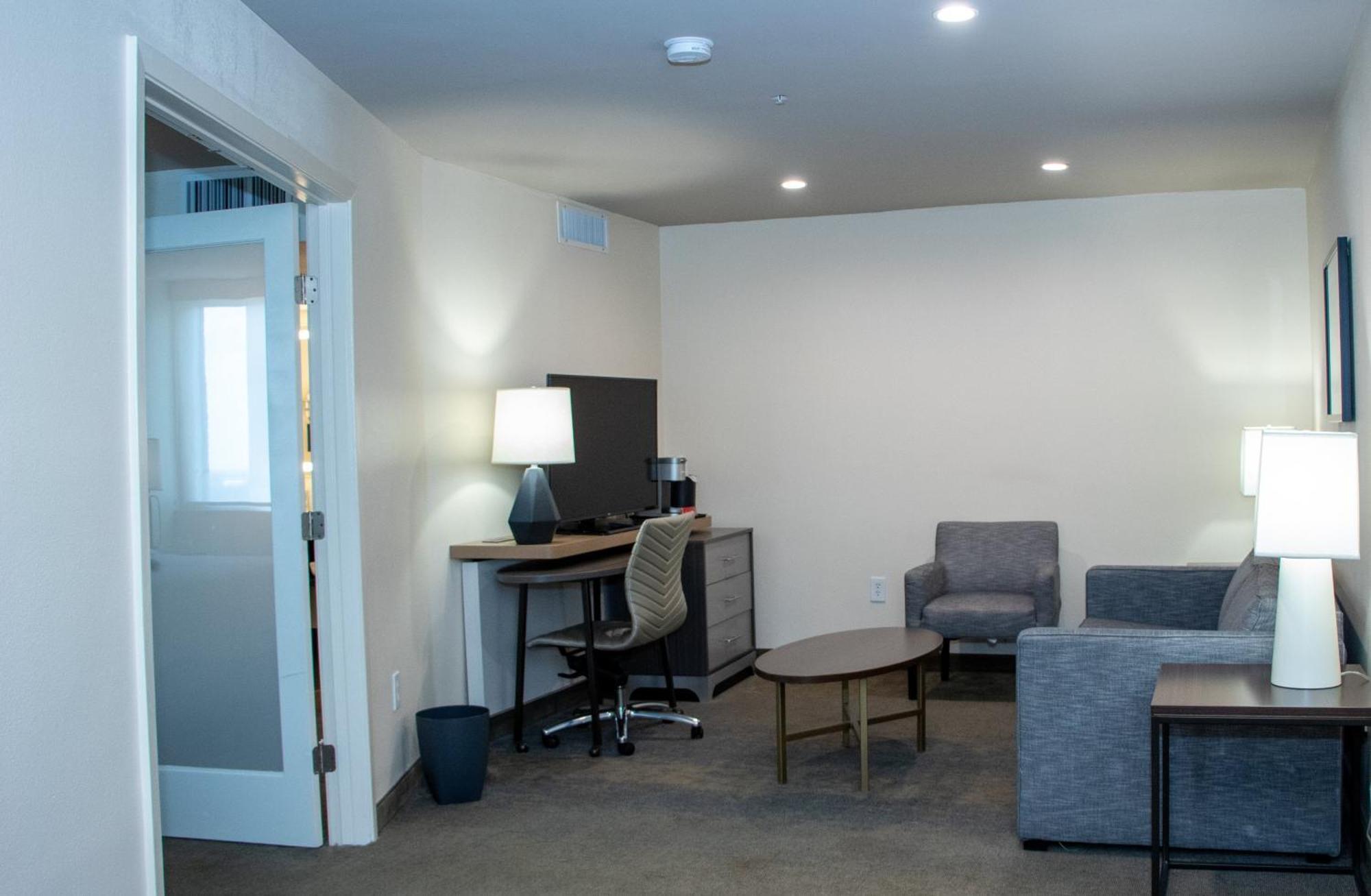 Holiday Inn Metairie New Orleans By Ihg Exterior photo