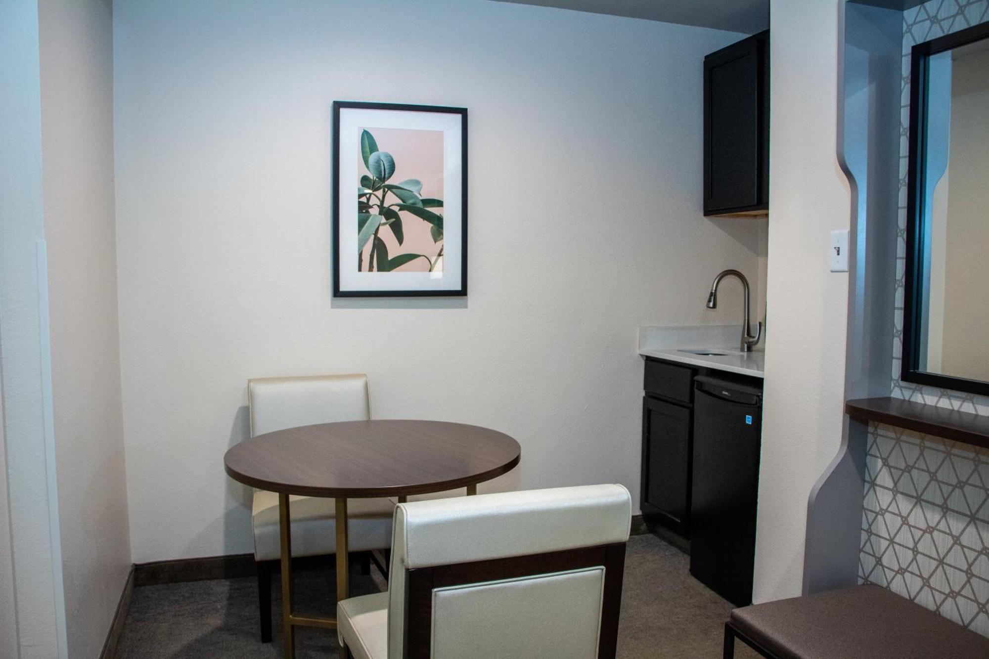 Holiday Inn Metairie New Orleans By Ihg Exterior photo